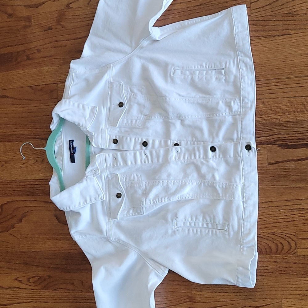 24/7 Denim Plus Size 32W White Denim Metal Button Distressed Sleeve Jean Jacket